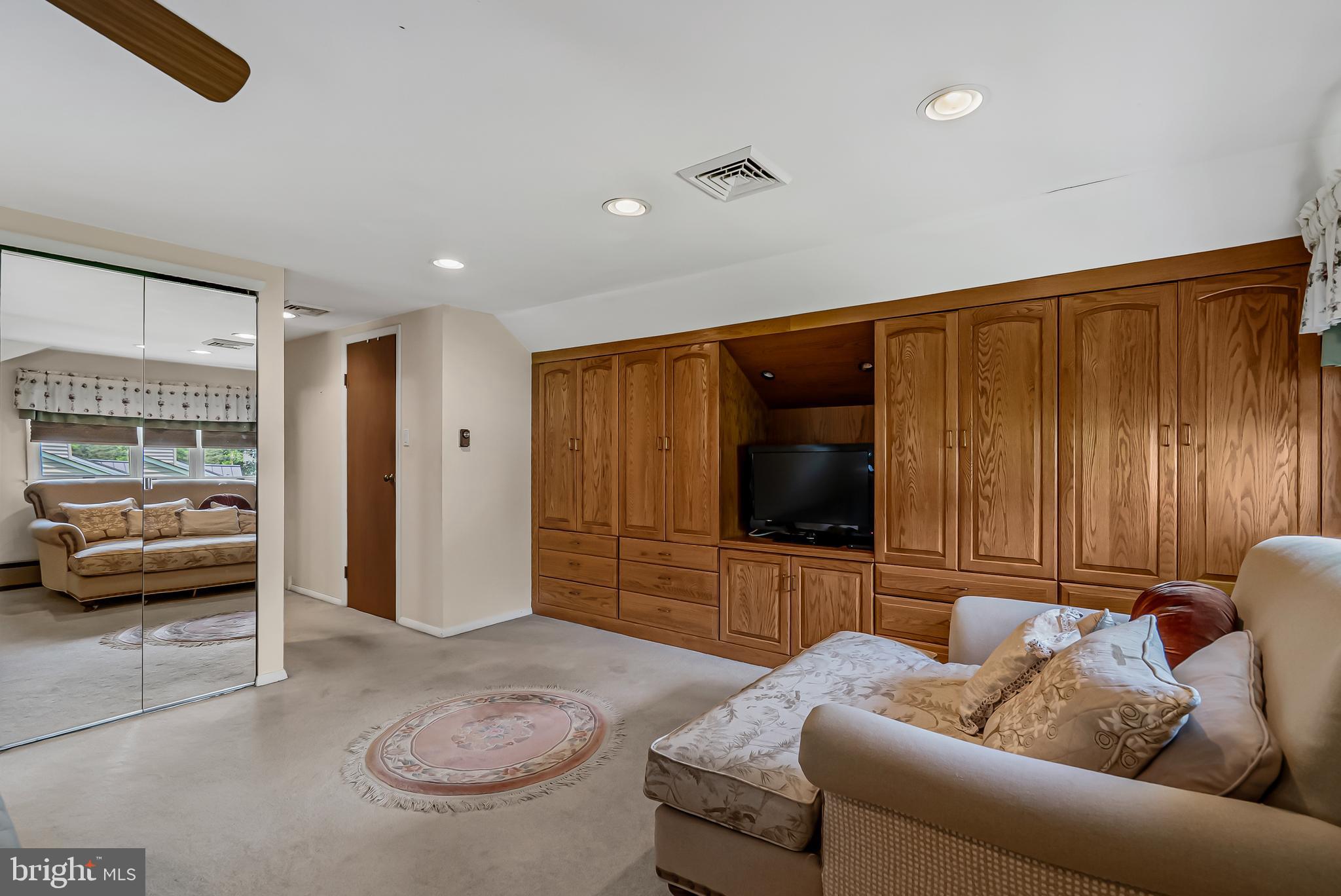 33 Squirrel Road Doylestown, PA 18901 - Photo 26 of 34