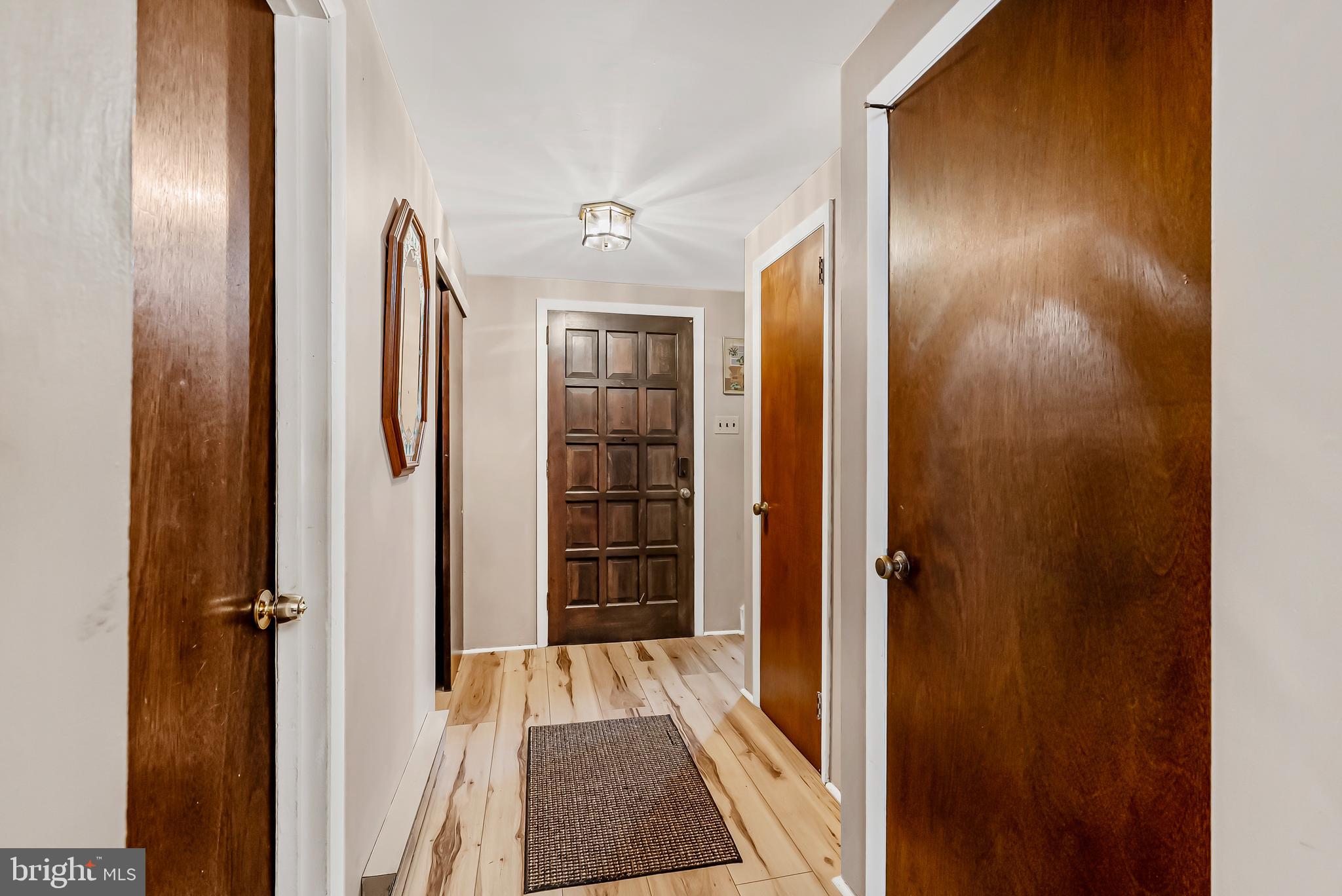 33 Squirrel Road Doylestown, PA 18901 - Photo 4 of 34