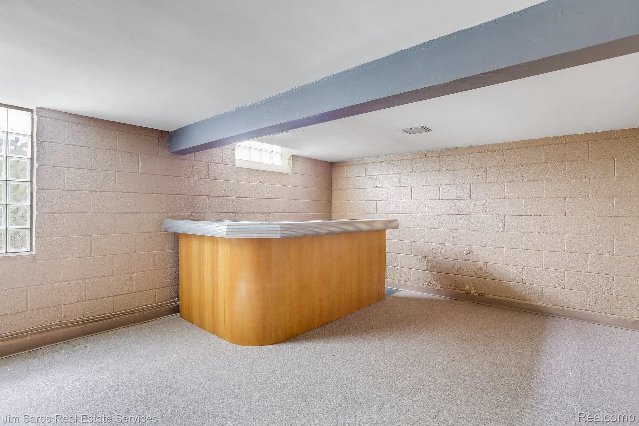 1081 Torrey Road Grosse Pointe, MI 48236 - Photo 18 of 22 26-web-or-mls-1081 Torrey Road0023.jpg
