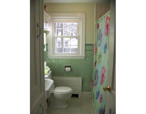 23 Thelma Road Framingham, MA 01702 - Photo 8 of 11 Gallery Image 8