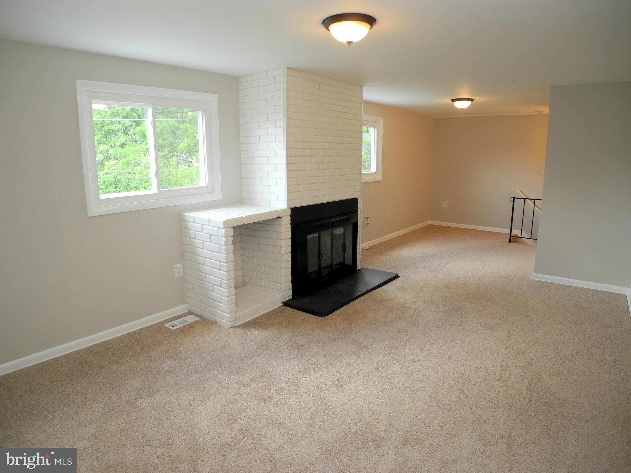 8818 Winterbrook Road Randallstown, MD 21133 - Photo 10 of 27 Living Room