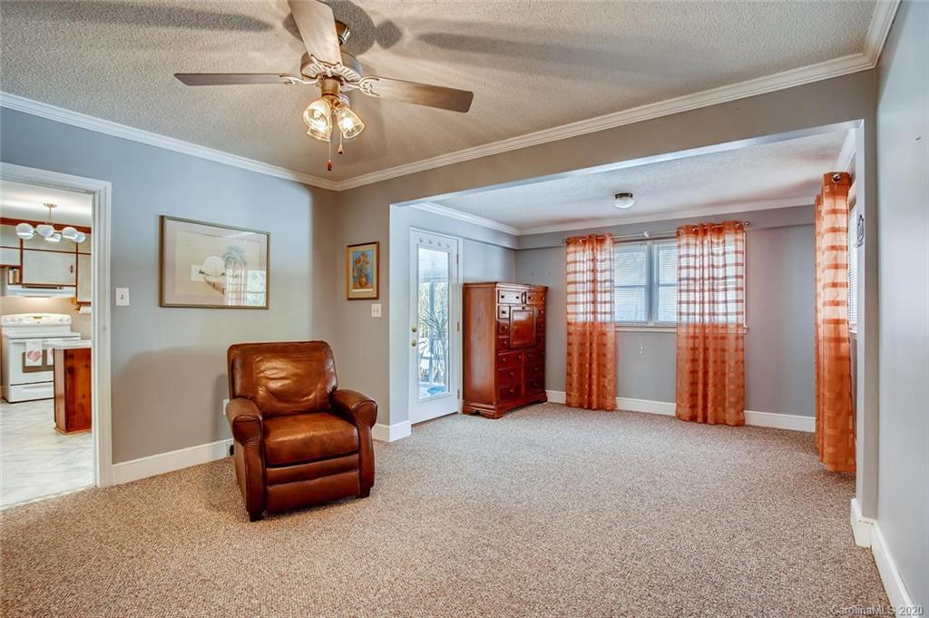 511 Boyce Road Charlotte, NC 28211 - Photo 19 of 29 Gallery Image 19