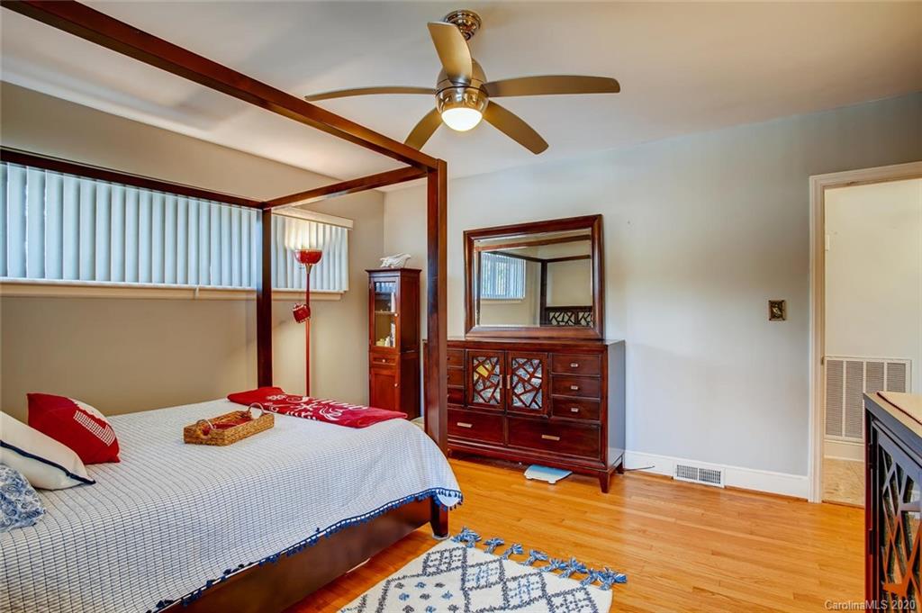 511 Boyce Road Charlotte, NC 28211 - Photo 25 of 29 Gallery Image 25