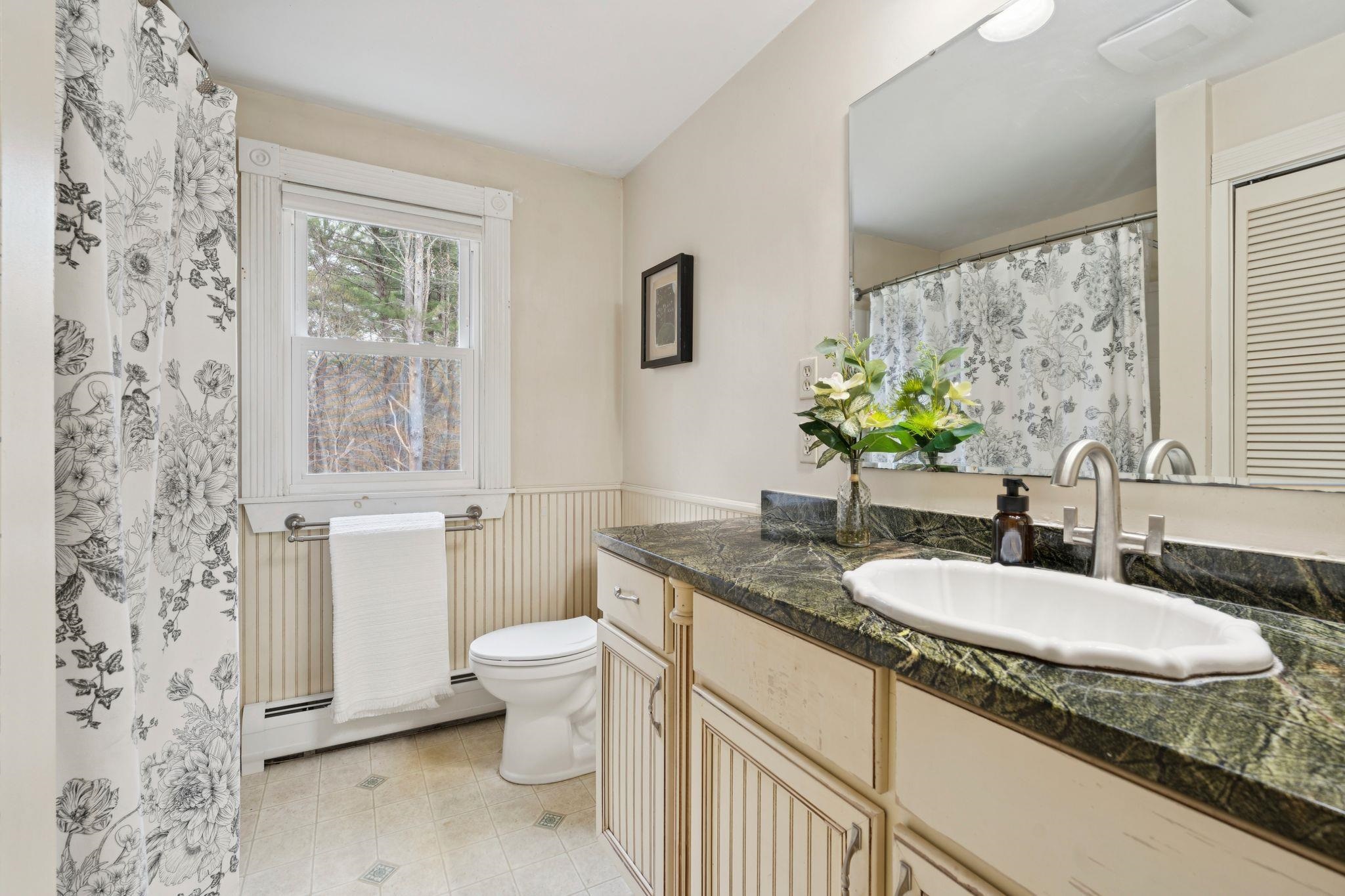 25 Moulton Ridge Road Kensington, NH 03833 - Photo 14 of 36