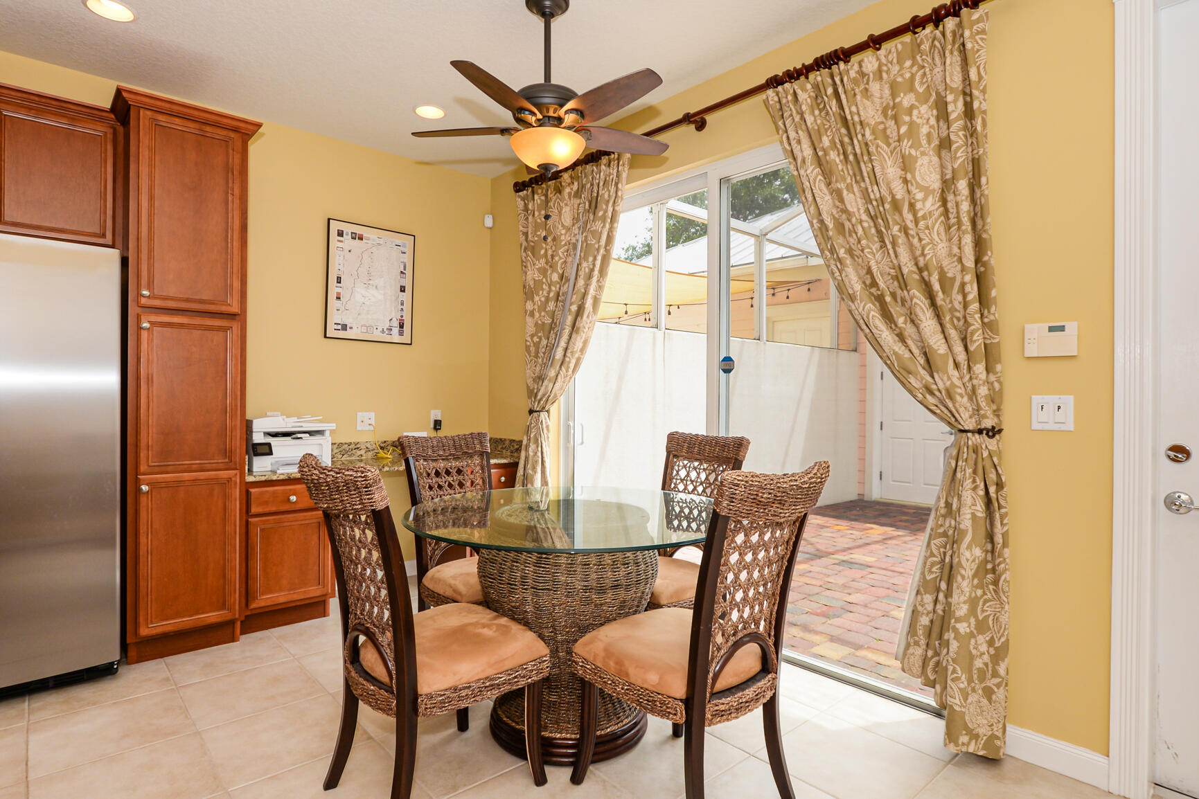 1322 Sunshine Drive Jupiter, FL 33458 - Photo 14 of 46 Eat in Kitchen