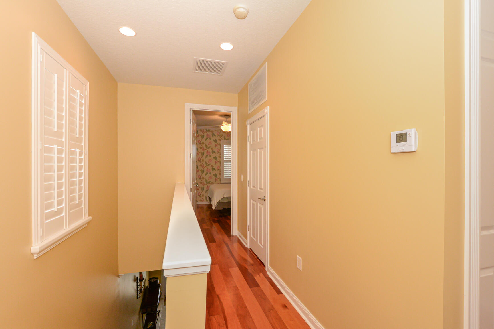 1322 Sunshine Drive Jupiter, FL 33458 - Photo 20 of 46 Hallway