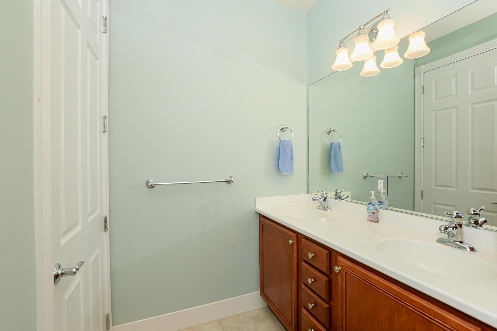 1322 Sunshine Drive Jupiter, FL 33458 - Photo 34 of 46 2nd Bath