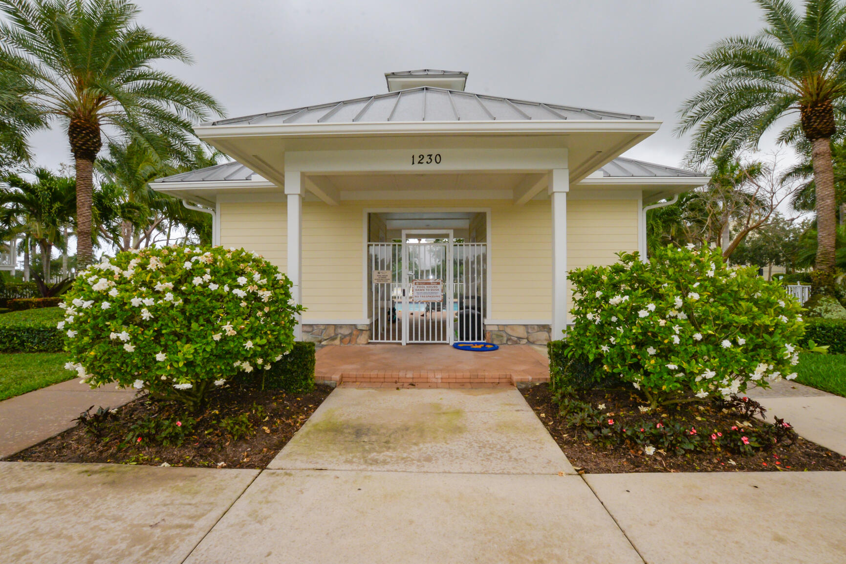 1322 Sunshine Drive Jupiter, FL 33458 - Photo 44 of 46 Pool