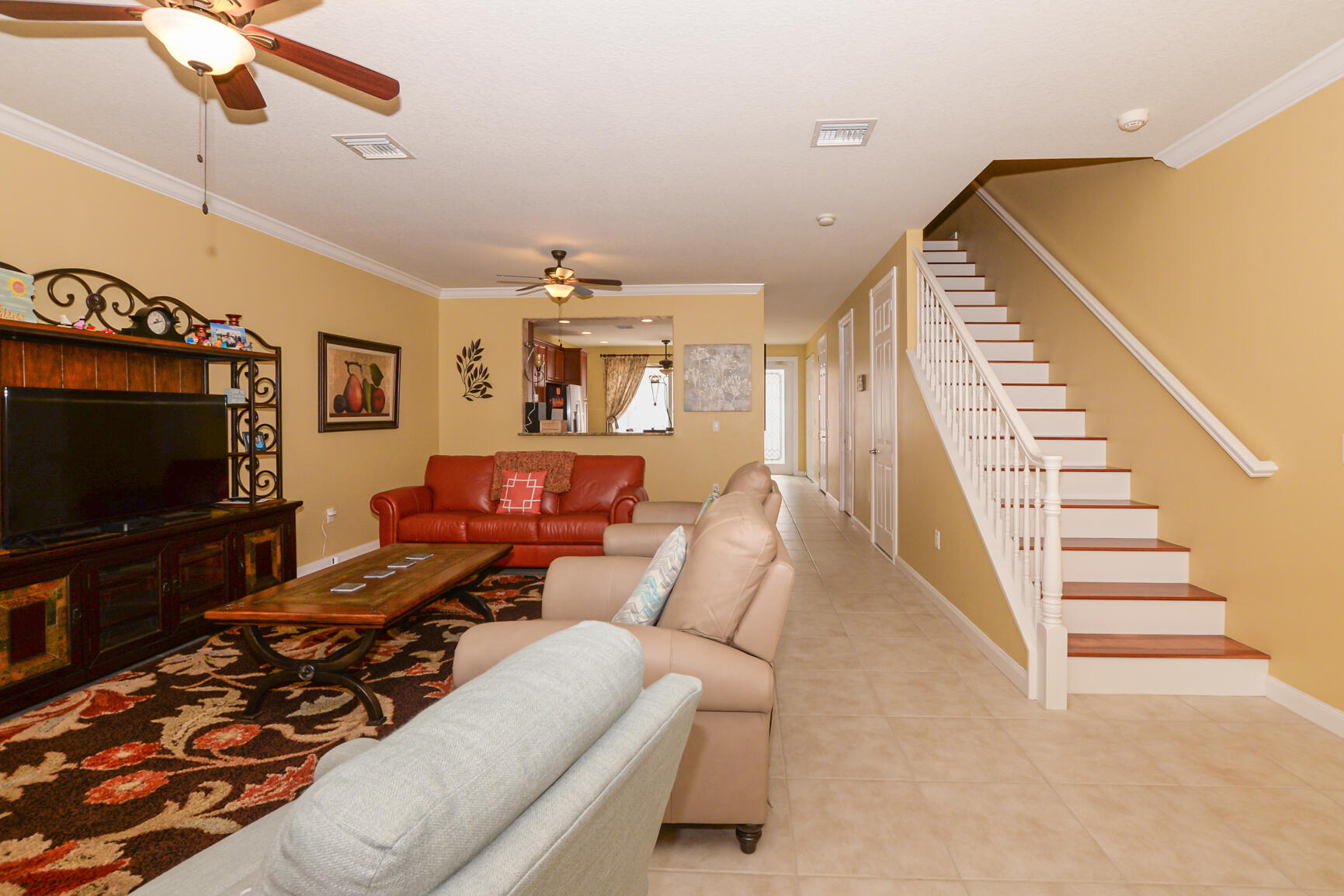1322 Sunshine Drive Jupiter, FL 33458 - Photo 9 of 46 Living Room