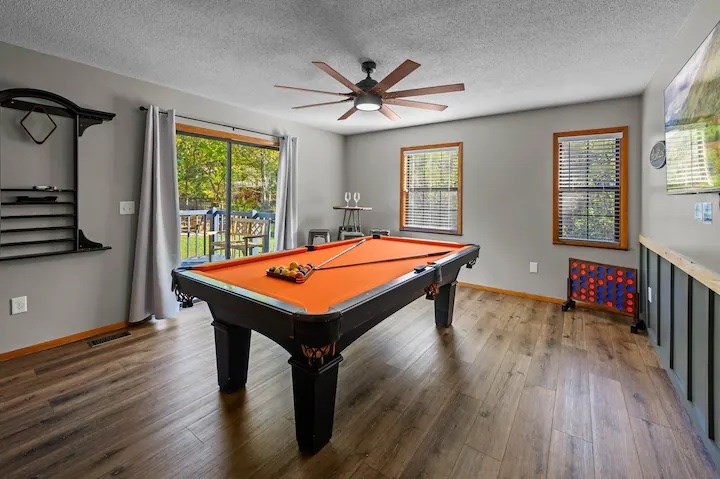 3409 Line Springs Road Sevierville, TN 37862 - Photo 26 of 35 a room with pool table and windows