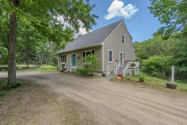 $649,900 | 112 Wild Goose Pond Road, Strafford, NH 03884