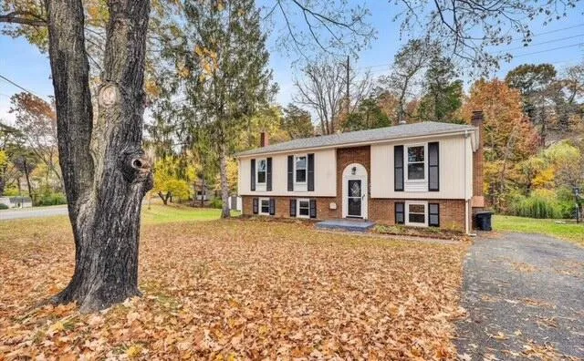 $379,950 | 3604 Janney Lane, Roanoke, VA 24018