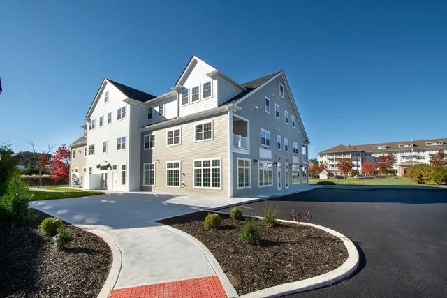 $885,000 | 2 Proprietors Drive, Unit 25, Marshfield, MA 02050