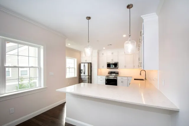 $885,000 | 2 Proprietors Drive, Unit 25, Marshfield, MA 02050