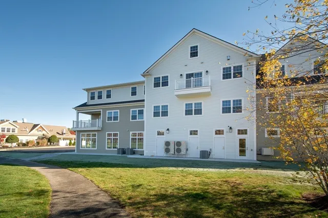 $885,000 | 2 Proprietors Drive, Unit 25, Marshfield, MA 02050