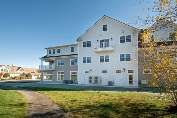 $885,000 | 2 Proprietors Drive, Unit 25, Marshfield, MA 02050