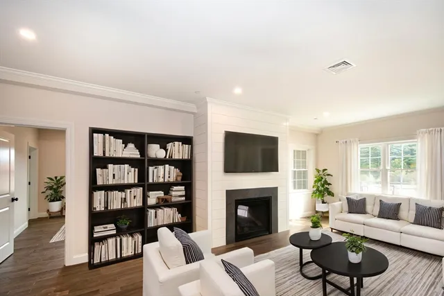 $885,000 | 2 Proprietors Drive, Unit 25, Marshfield, MA 02050