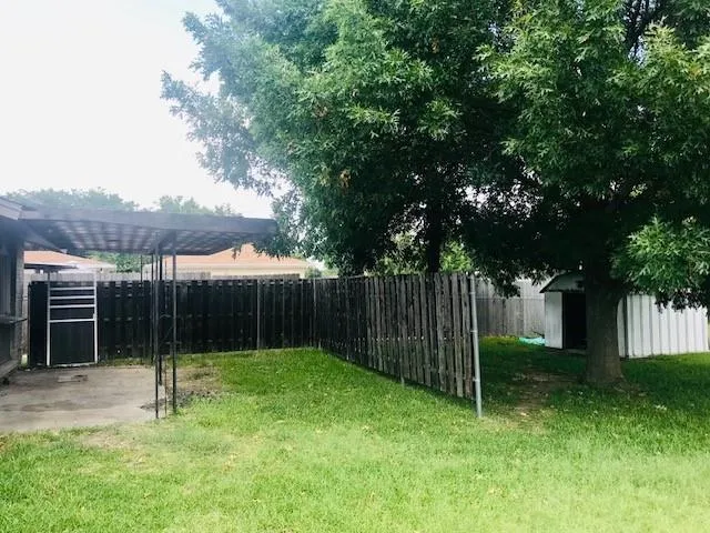 $199,500 | 1322 Oakbrook Street, Lancaster, TX 75134