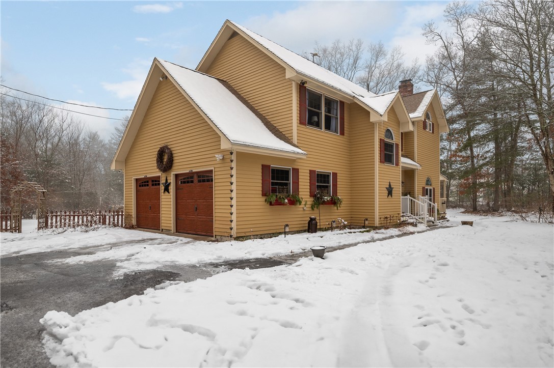 50 Jackson Schoolhouse Road Glocester, RI 02814 - Photo 2 of 44 Gallery Image 2