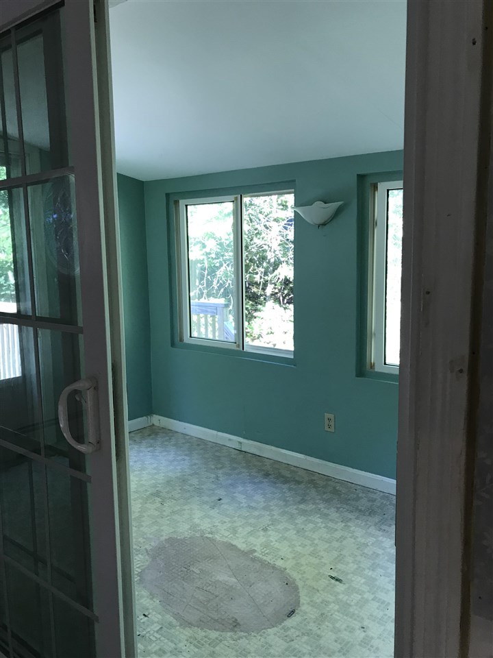 20 Spring Street Salem, NH 03079 - Photo 7 of 22 Gallery Image 7