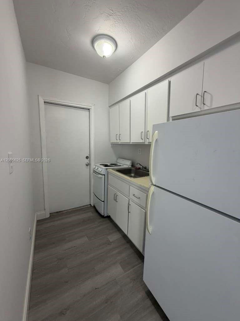 1628 Southwest 7th Street, Unit 9 Miami, FL 33135 - Photo 4 of 6 Photo 4