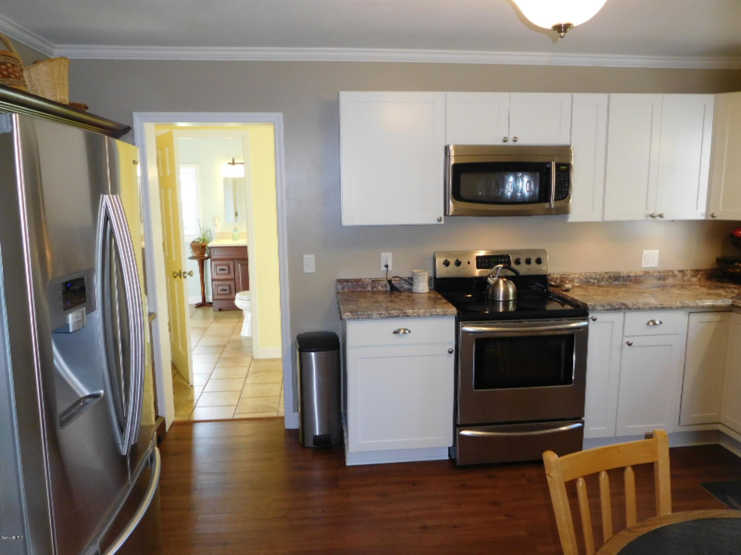 2763 Riverside Road Benton Harbor, MI 49022 - Photo 17 of 39 DSCN2640