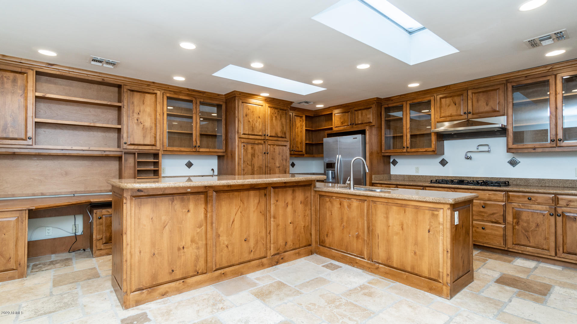 6841 North 3rd Place Phoenix, AZ 85012 - Photo 8 of 32 kitchen 2