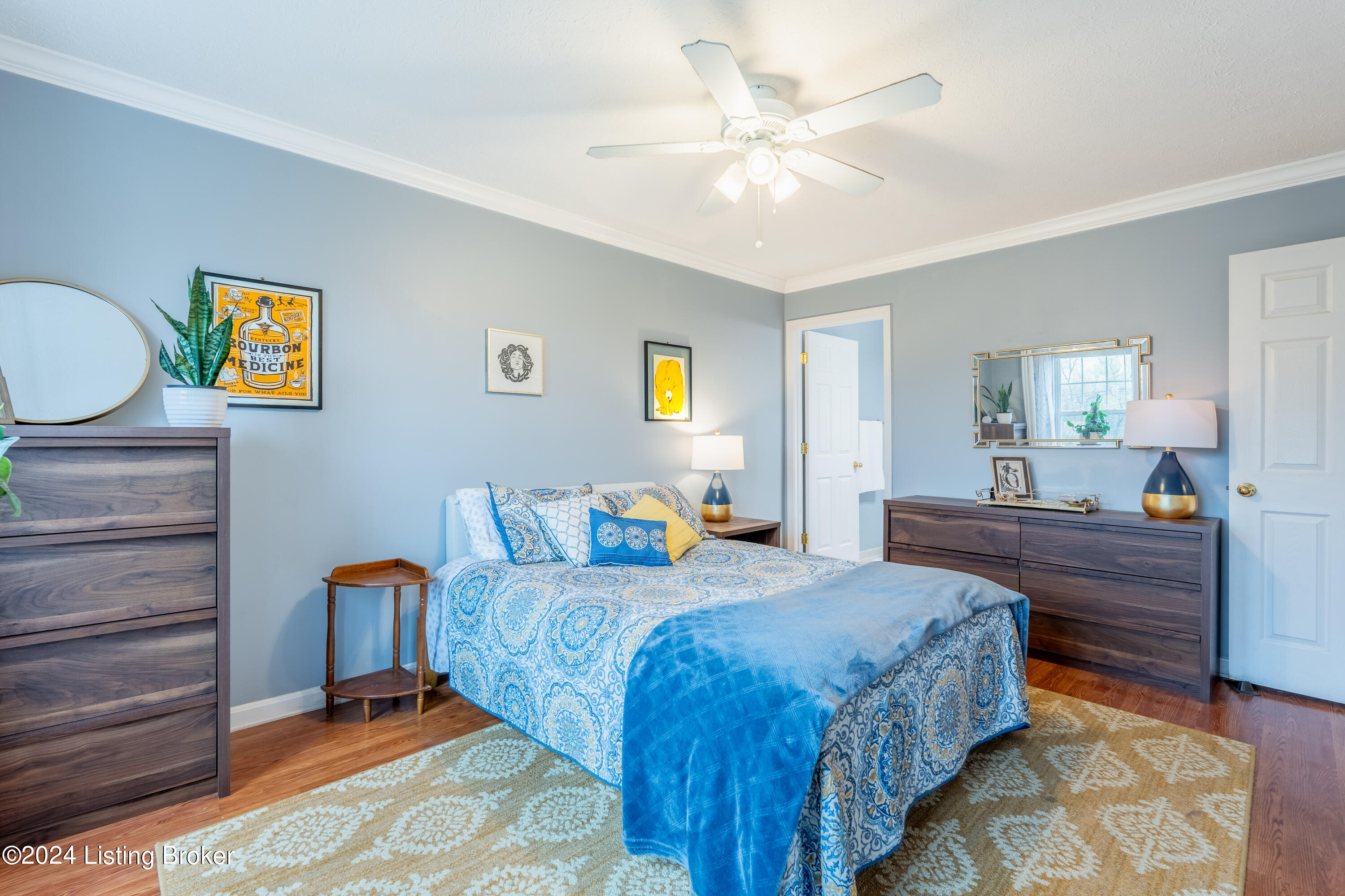 410 Mockingbird Valley Road, Unit 24 Louisville, KY 40207 - Photo 18 of 26 18-Primary Bedroom