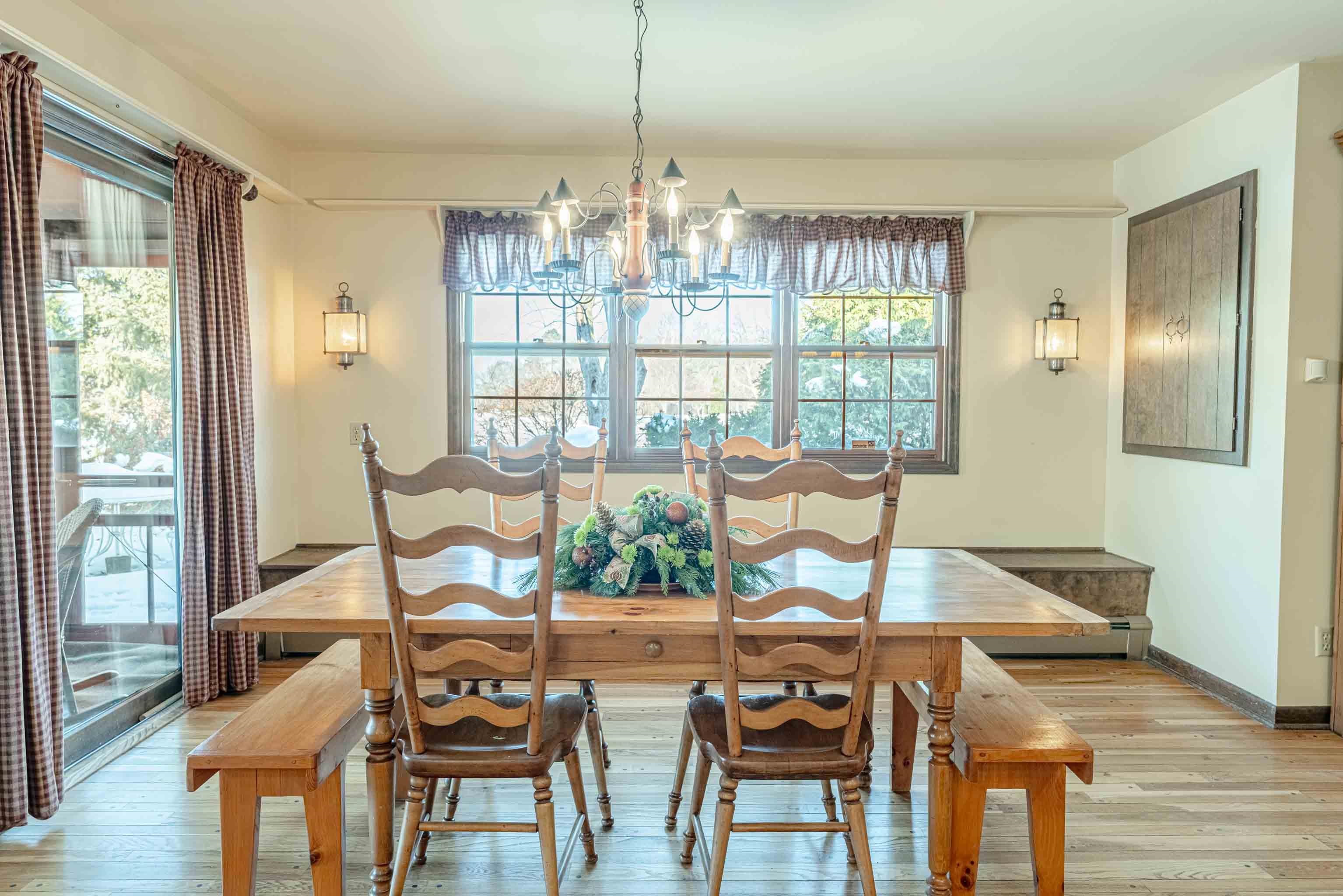 1825 Country Club Road Stoughton, WI 53589 - Photo 15 of 60