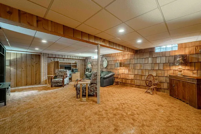 $749,900 | 1825 Country Club Road, Stoughton, WI 53589