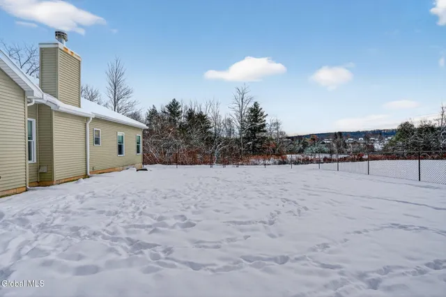 $490,000 | 295 Woodstone Circle, Duanesburg, NY 12056