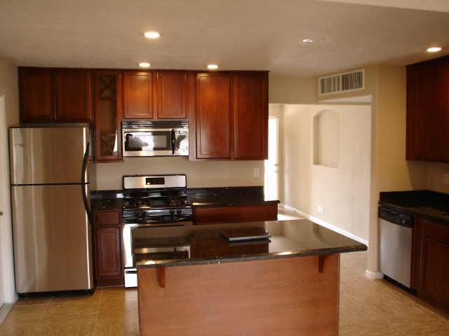 451 East McKinley Street Tempe, AZ 85288 - Photo 5 of 13 kitchen01