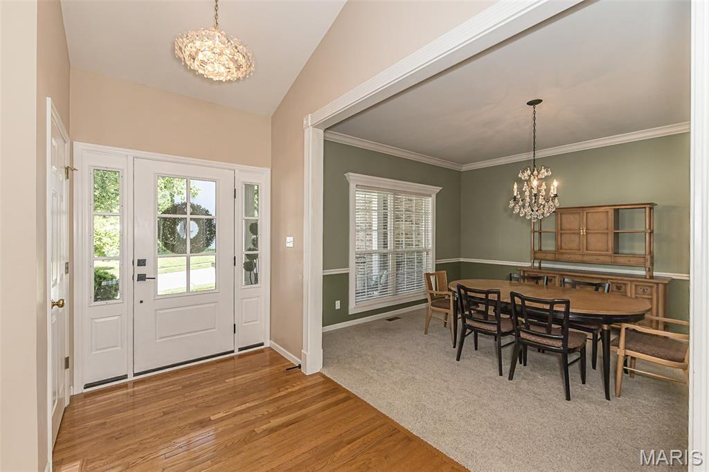 573 Castle Ridge Drive Ballwin, MO 63021 - Photo 9 of 70 Gallery Image 9