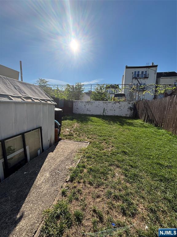 552 River Street Paterson, NJ 07524 - Photo 19 of 21 a view of a terrace