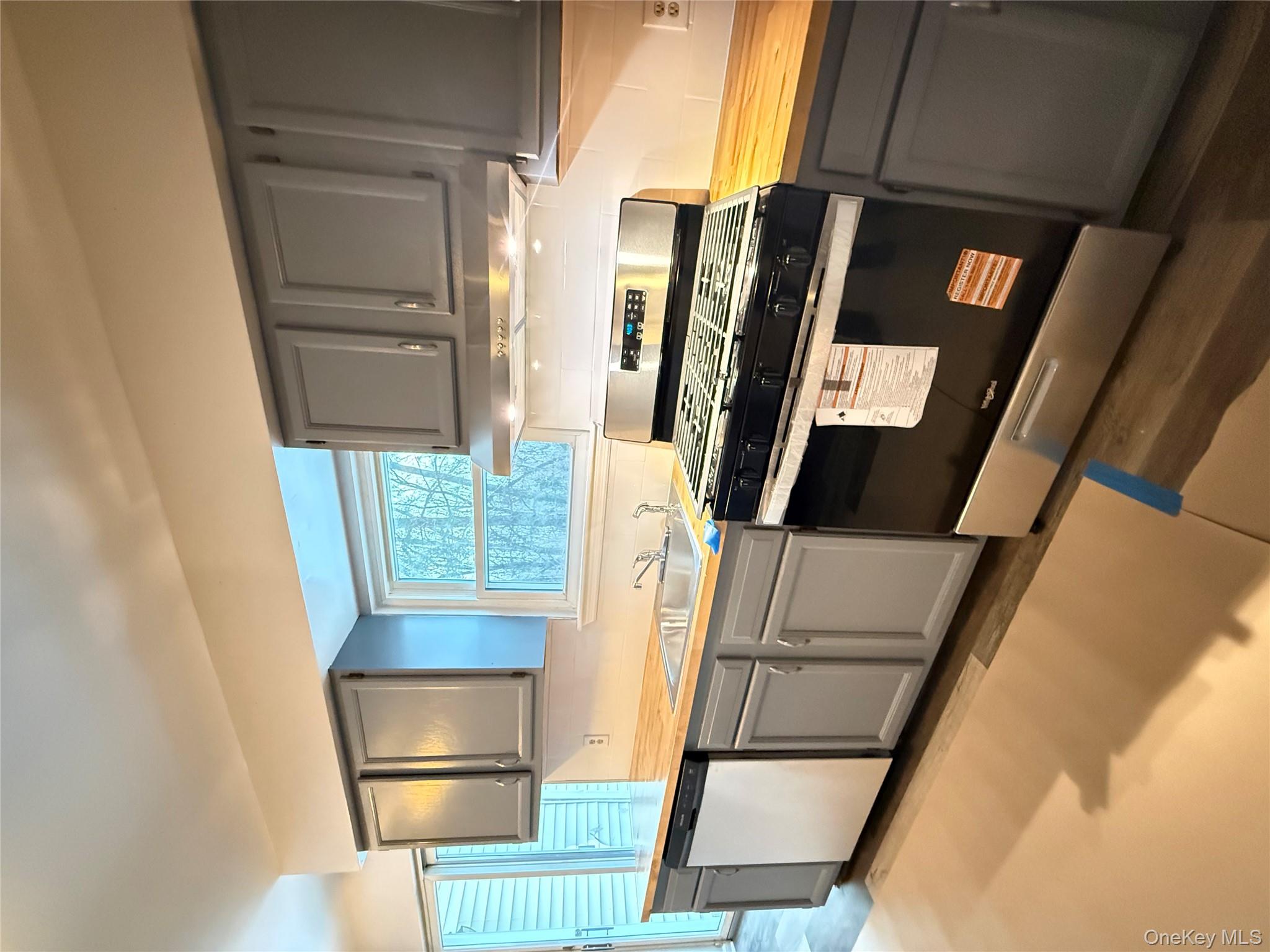 276 Temple Hill Road, Unit 2808 New Windsor, NY 12553 - Photo 3 of 16