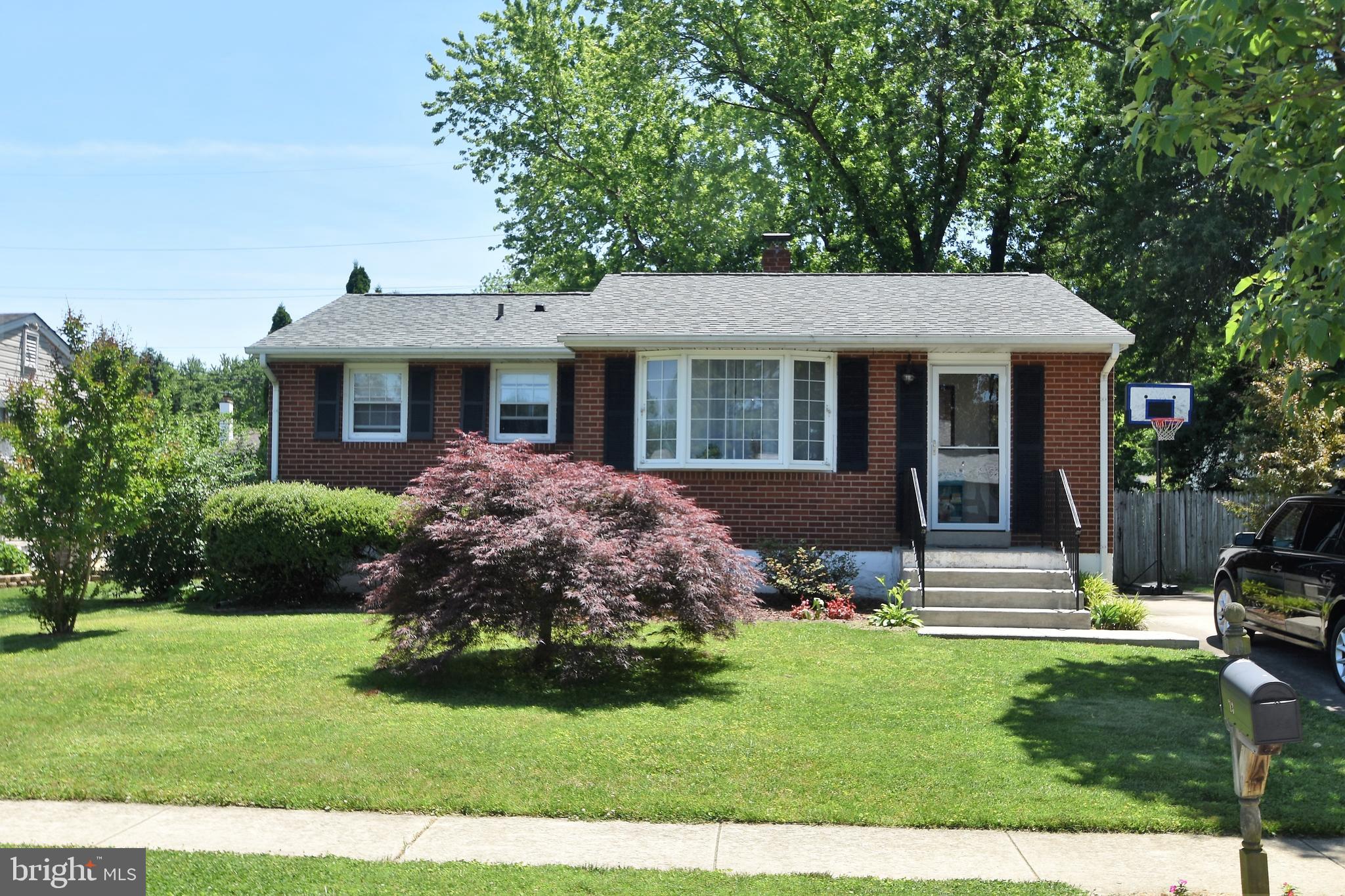 13 Brookmead Road Newark, DE 19711 - Photo 2 of 54 Front view --- BRICK RANCH