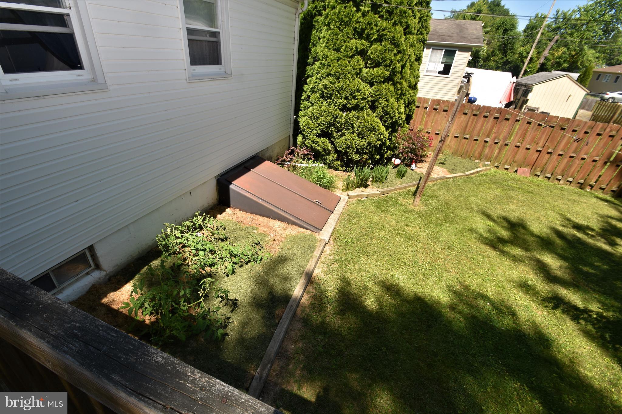 13 Brookmead Road Newark, DE 19711 - Photo 24 of 54 Outside Entrance (LEGAL FINISHED)