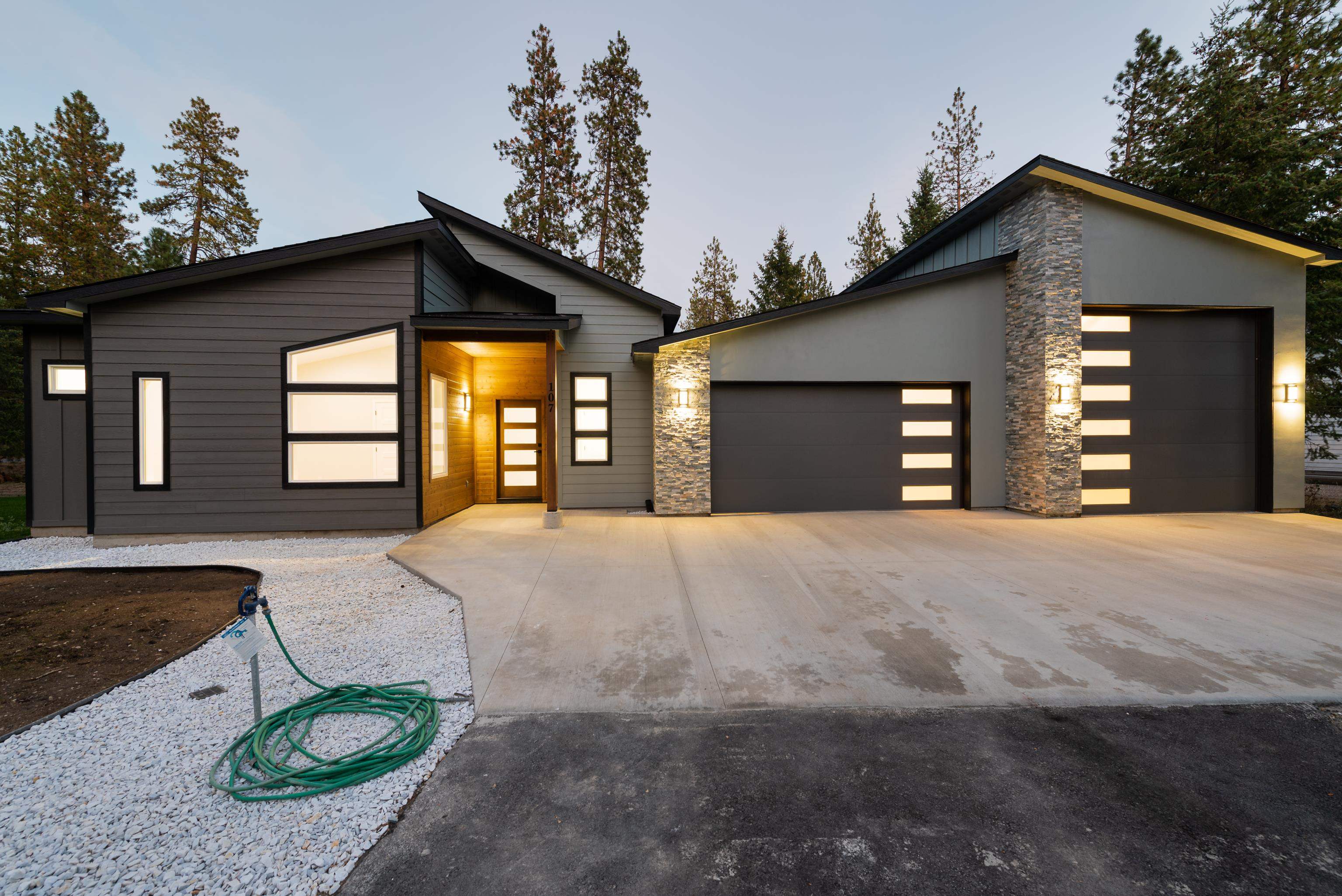 107 West Trappers Loop Chewelah, WA 99109 - Photo 1 of 31