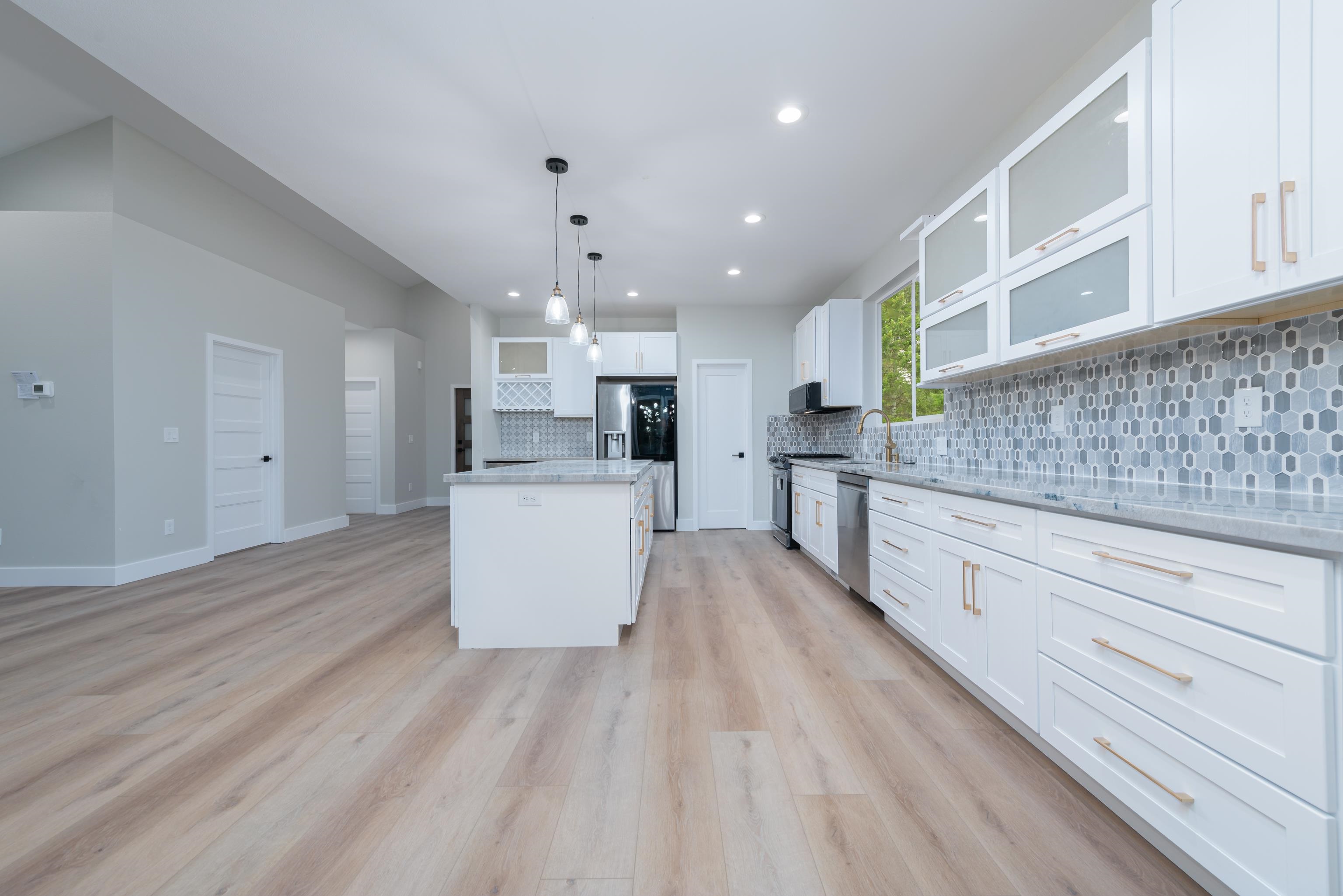 107 West Trappers Loop Chewelah, WA 99109 - Photo 12 of 31