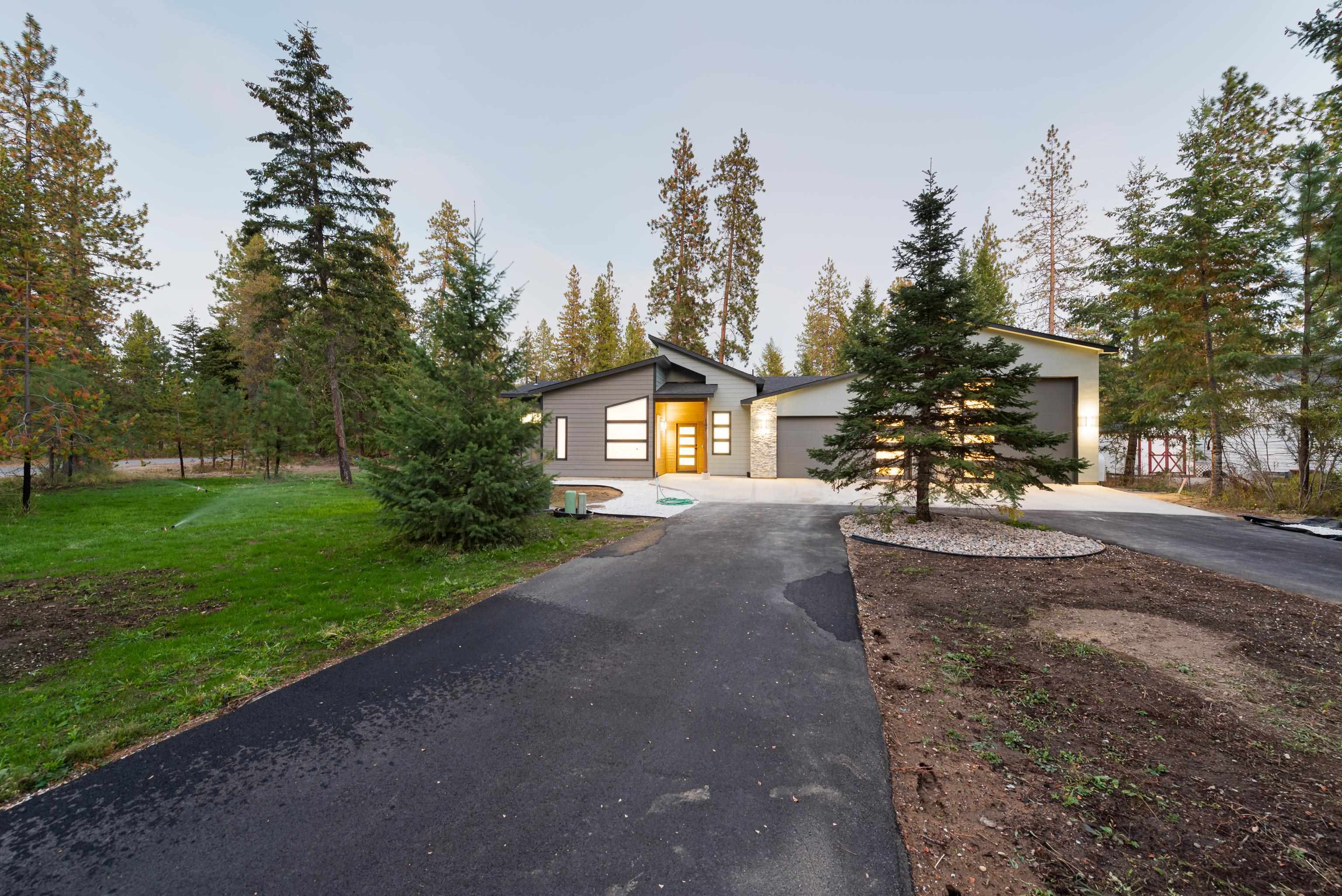 107 West Trappers Loop Chewelah, WA 99109 - Photo 3 of 31