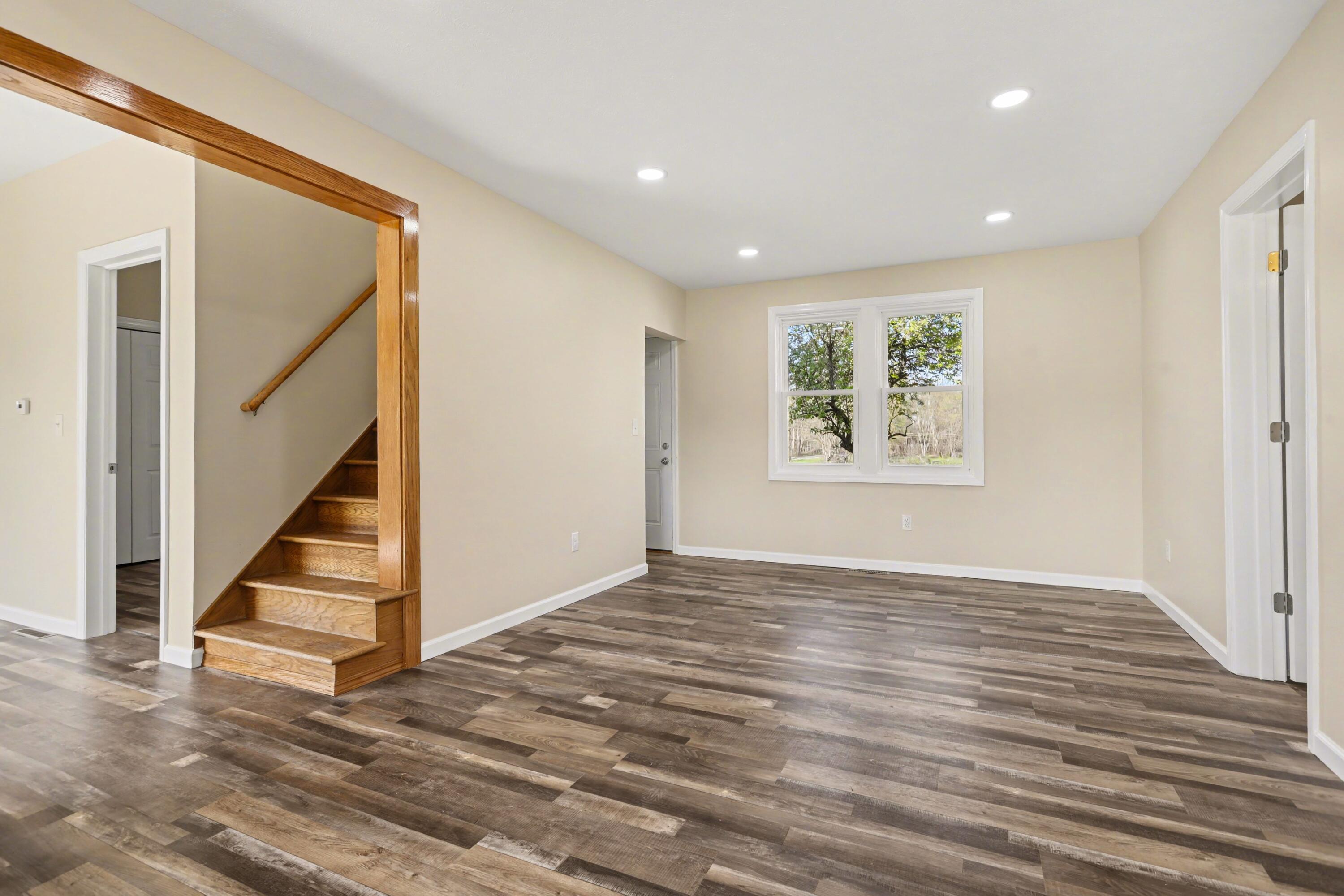 8891 Pennfield Road Battle Creek, MI 49014 - Photo 6 of 39 Area off Kitchen