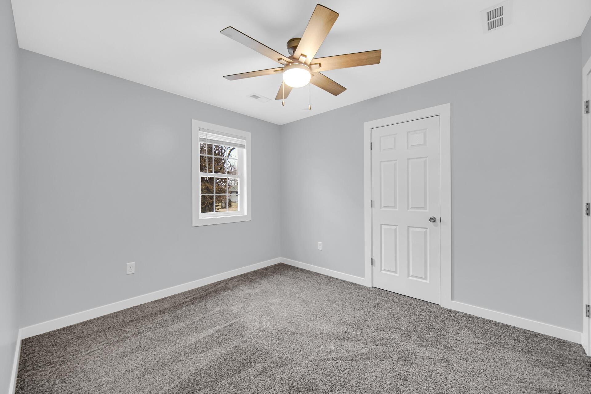 285 South Ivanhoe Road Kingsford Heights, IN 46346 - Photo 14 of 21 1920x1280