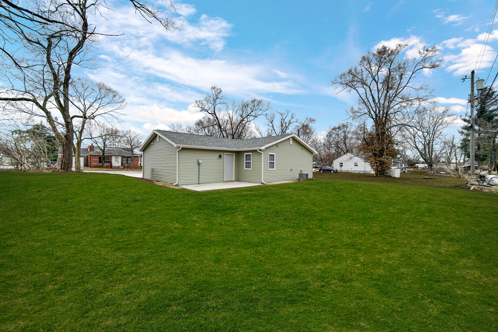 285 South Ivanhoe Road Kingsford Heights, IN 46346 - Photo 20 of 21 1920x1280