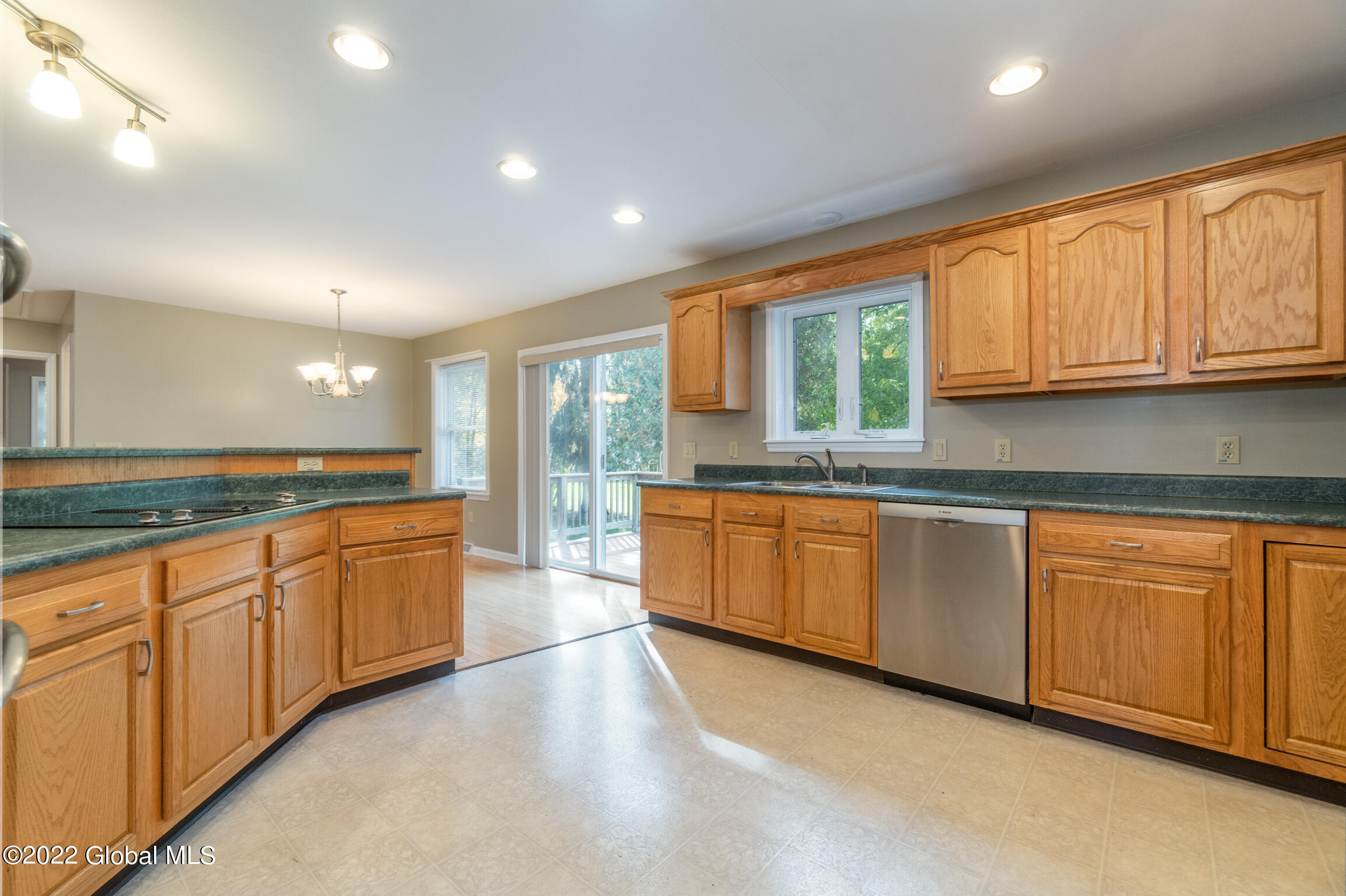 839 Pearse Road Niskayuna, NY 12309 - Photo 13 of 45 839 Pearse Rd Niskayuna NY mls-8