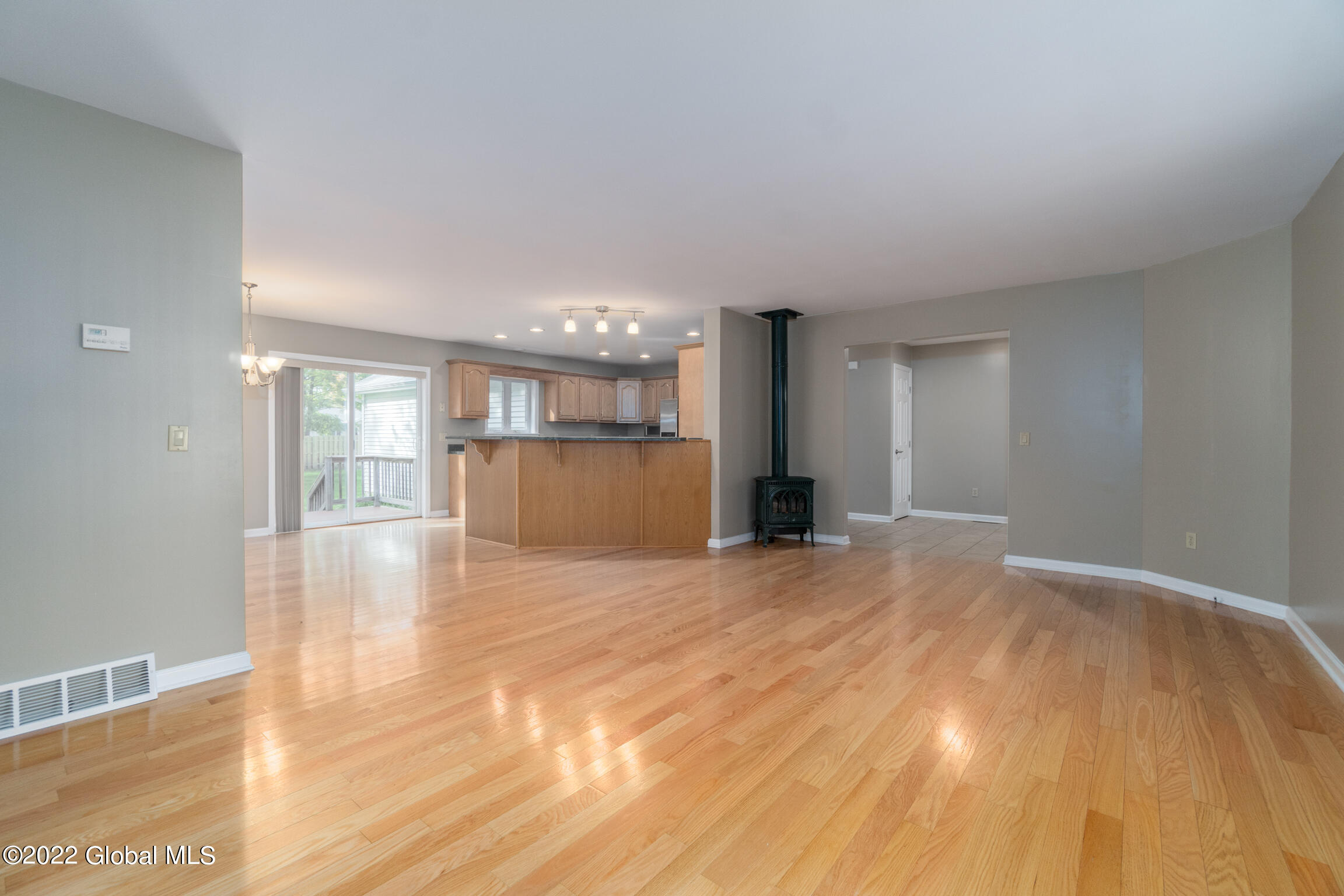 839 Pearse Road Niskayuna, NY 12309 - Photo 16 of 45 839 Pearse Rd Niskayuna NY mls-17