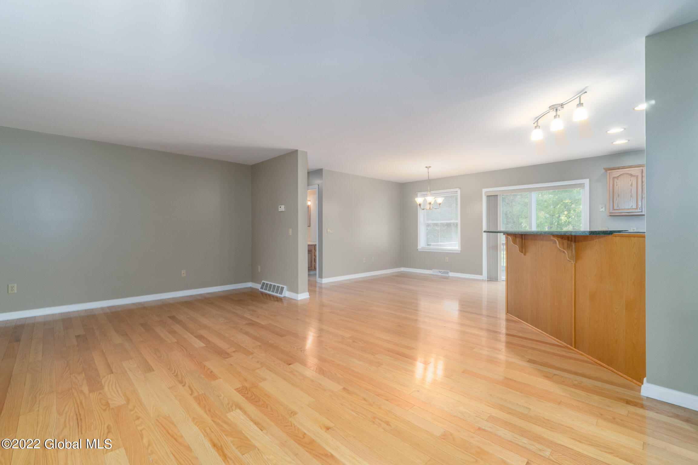 839 Pearse Road Niskayuna, NY 12309 - Photo 18 of 45 839 Pearse Rd Niskayuna NY mls-18