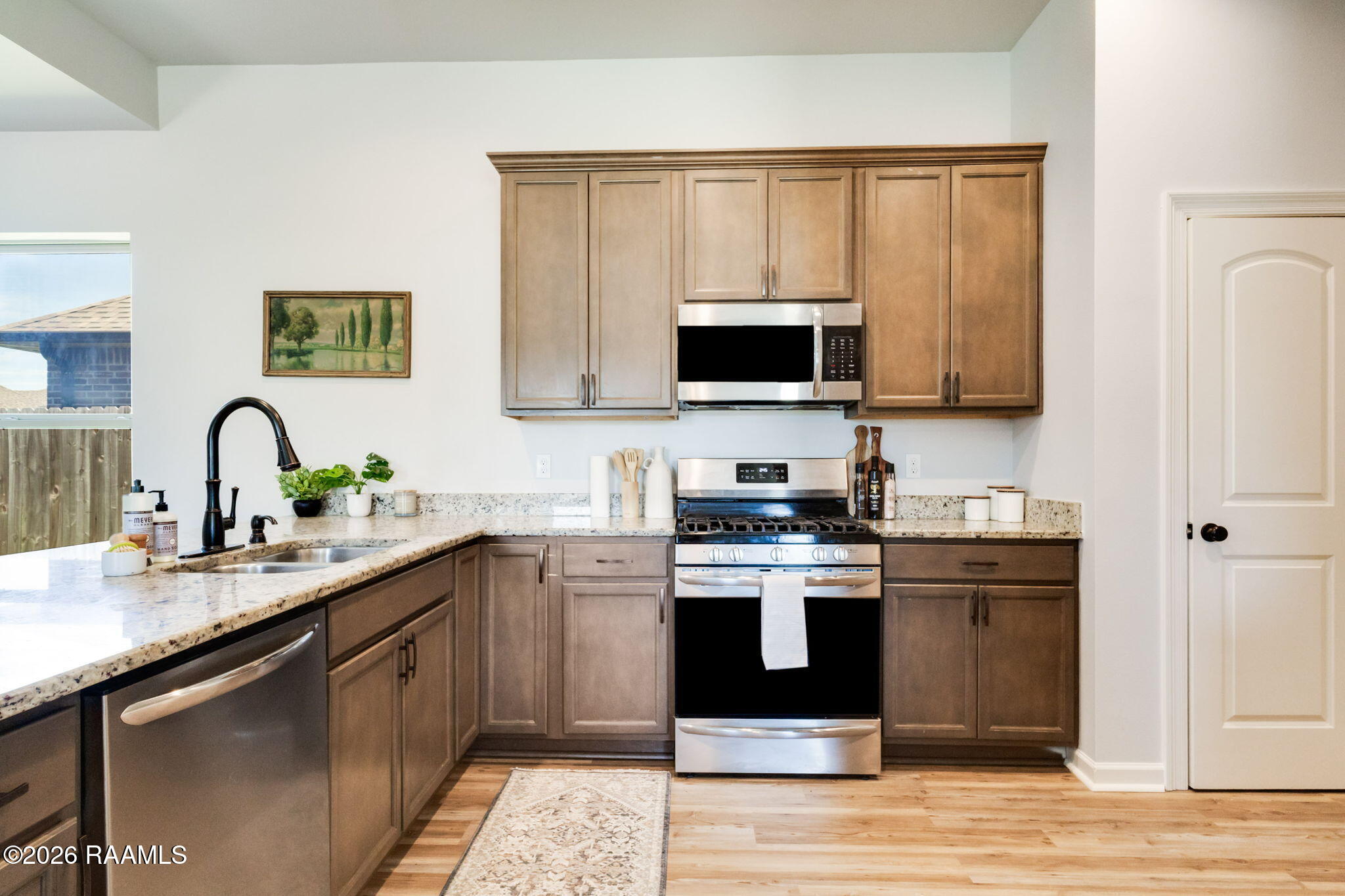 4792 Emile Drive Houma, LA 70364 - Photo 7 of 20 Kitchen