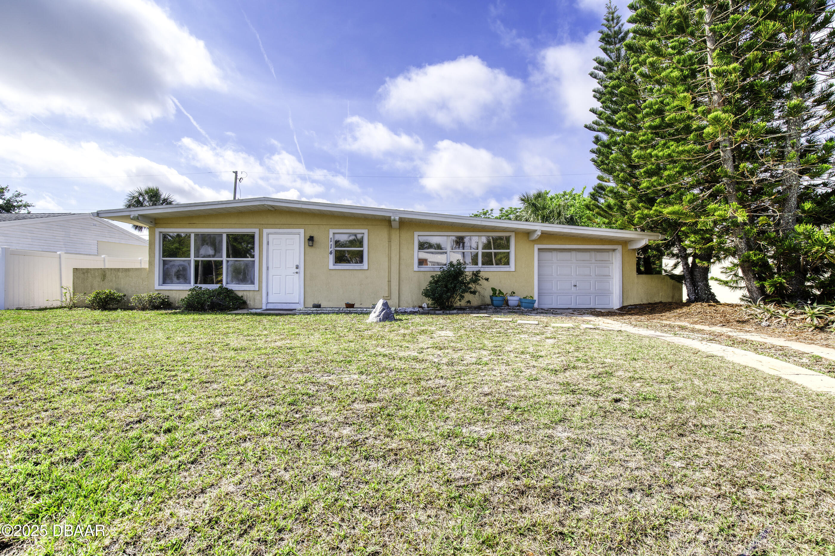 114 Lynnhurst Drive Ormond Beach, FL 32176 - Photo 1 of 43 Front of House