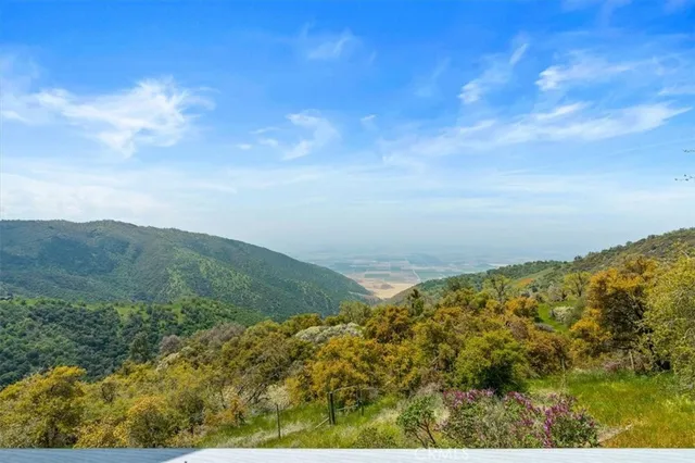 $669,000 | 30140 Tuttle Court, Tehachapi, CA 93561