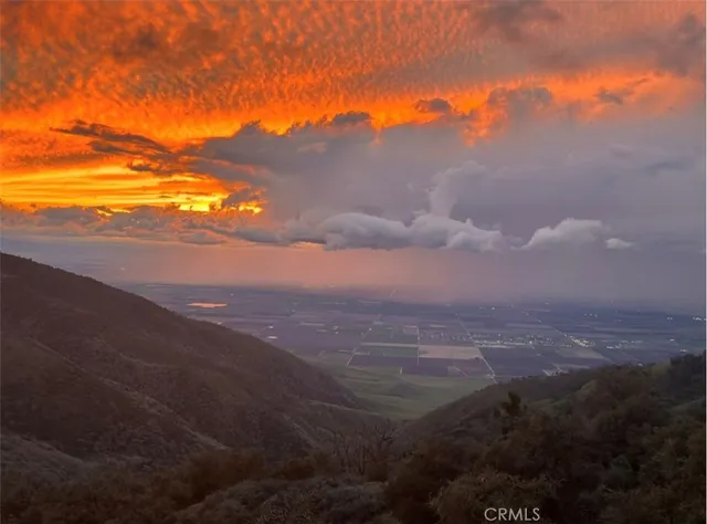 $669,000 | 30140 Tuttle Court, Tehachapi, CA 93561